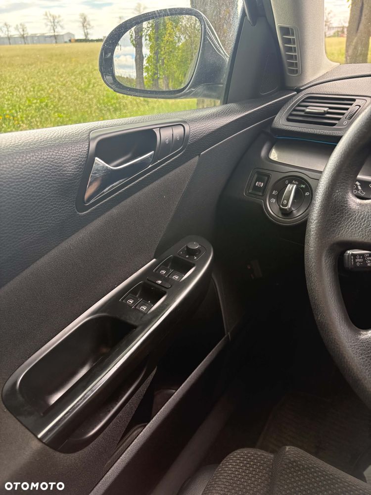 Volkswagen Passat 1.9 TDI Comfortline - 9