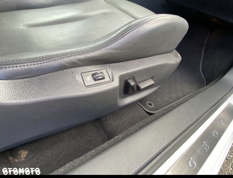 Peugeot RCZ 1.6 155 THP Automatik - 18