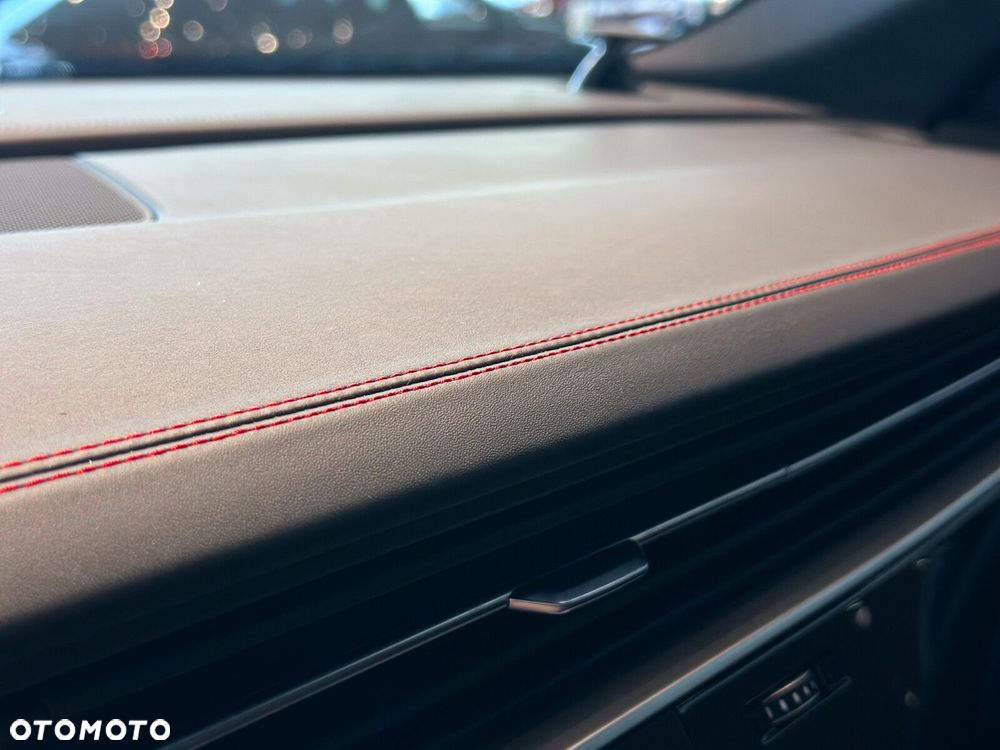 Audi SQ8 - 33