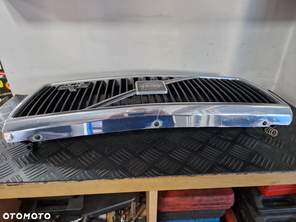VOLVO 740 GRILL ATRAPA CHŁODNICY - 5