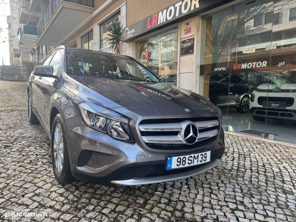 Mercedes-Benz GLA 180 d - 2