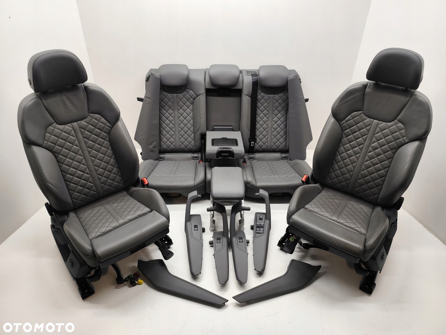 AUDI Q5 80A S-LINE FOTELE KANAPA KOMPLET SKÓRA - 1