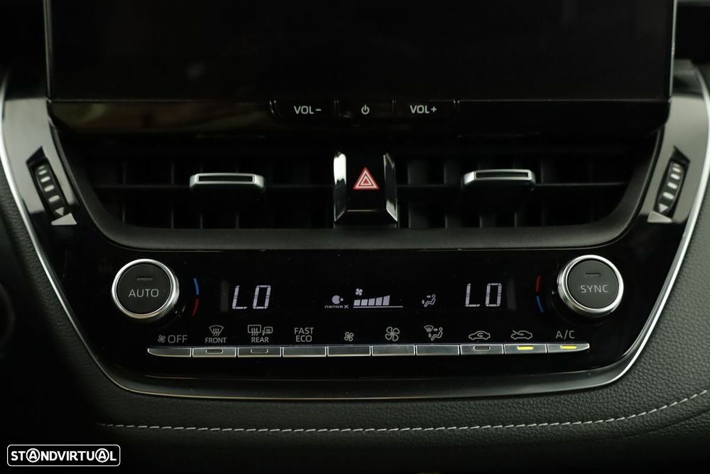 Toyota Corolla - 12