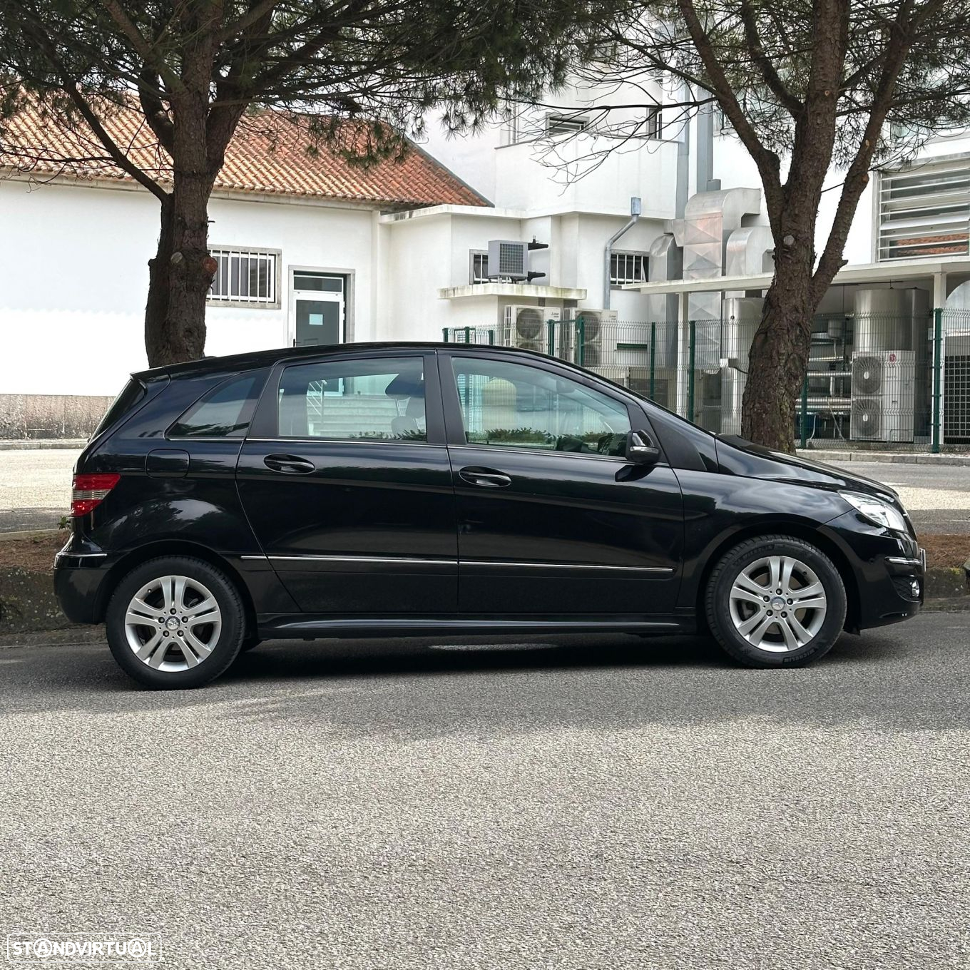 Mercedes-Benz B 180 - 6