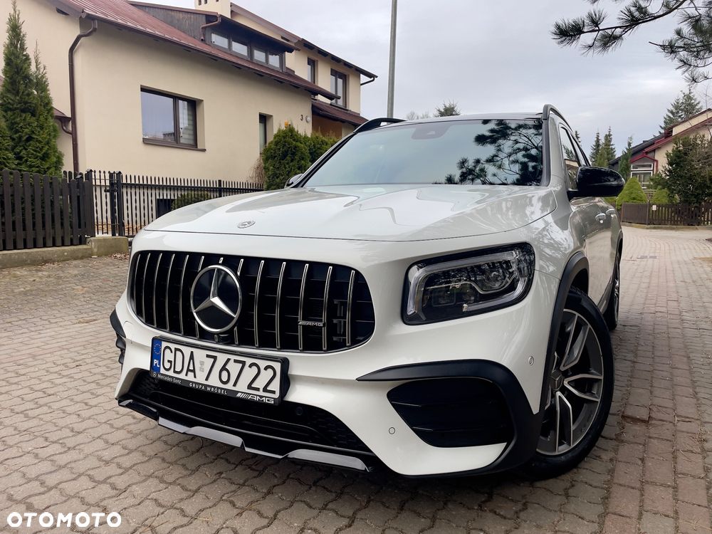 Mercedes-Benz Glb