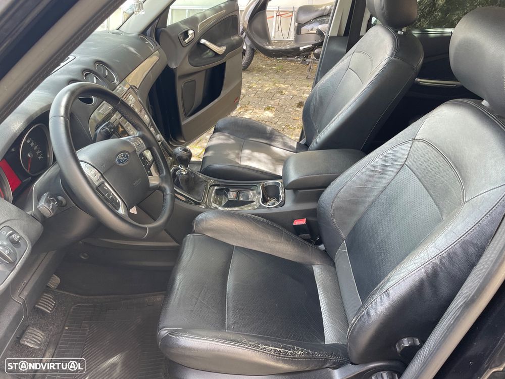 Ford S-Max 1.8 TDCi Titanium 7L - 34