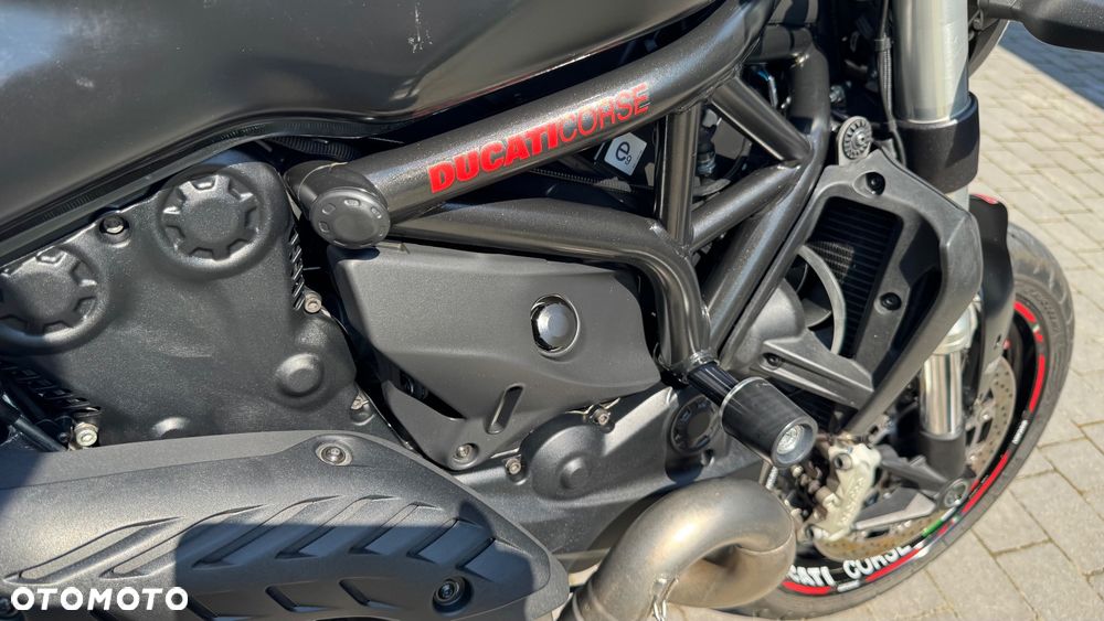 Ducati Monster - 28