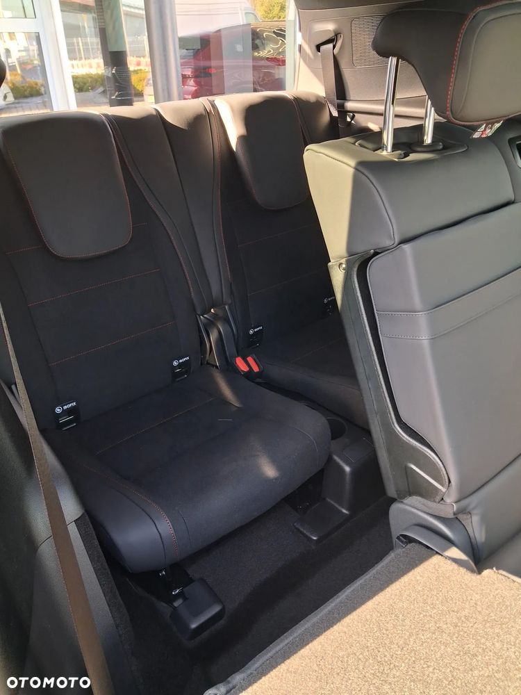 Mercedes-Benz GLB 200 mHEV 8G-eDCT - 13