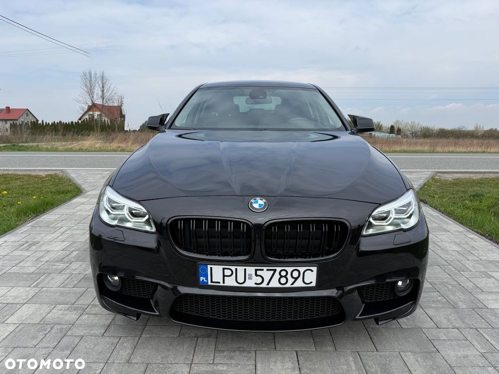 BMW Seria 5 525d Sport-Aut Luxury Line - 2