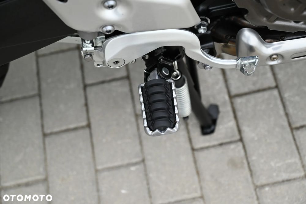 Yamaha Super Tenere - 20