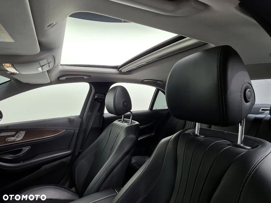 Mercedes-Benz Klasa E 220 d 4Matic All-Terrain 9G-TRONIC Exclusive - 19