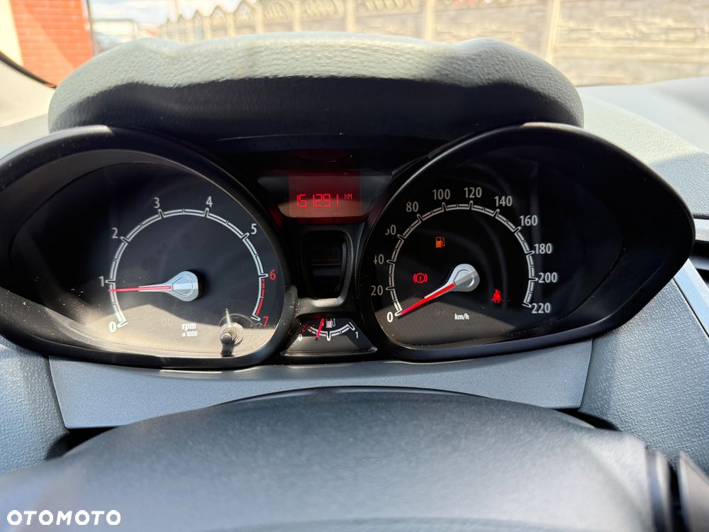 Ford Fiesta - 18