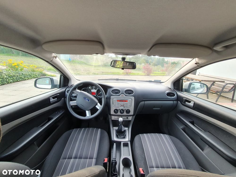 Ford Focus - 16
