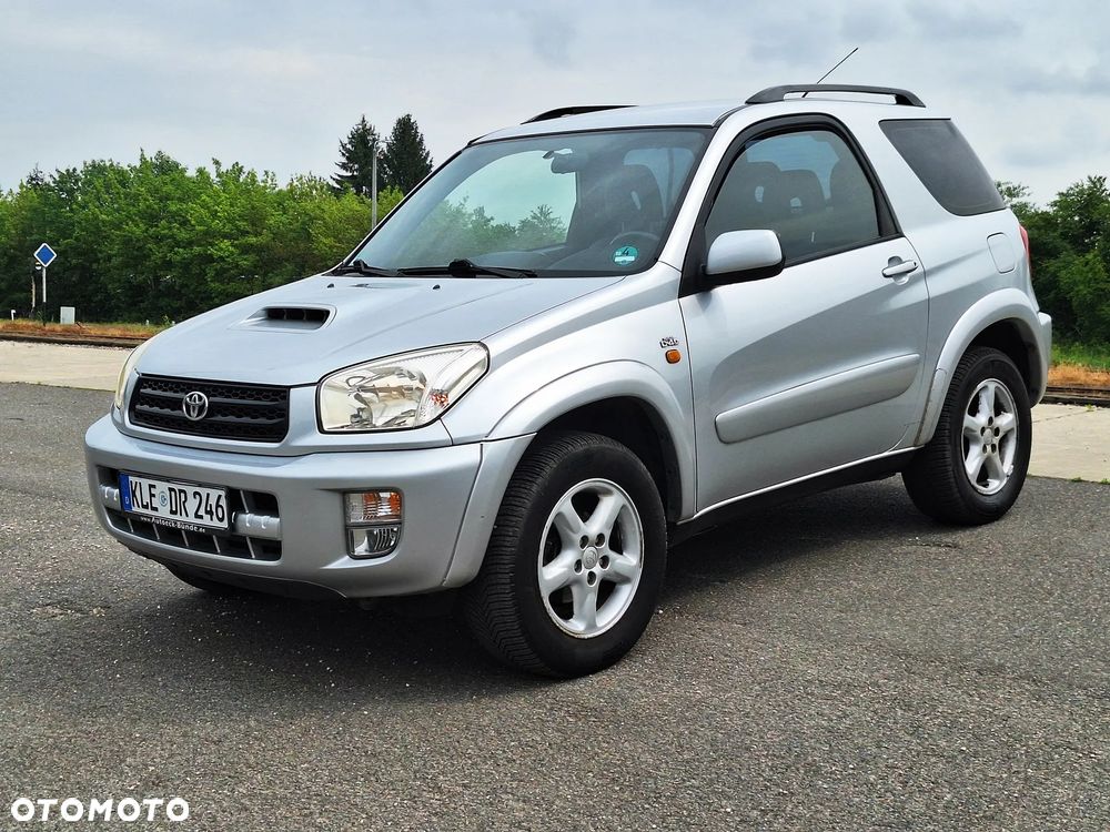 Toyota RAV4 D-4D 4x4 - 11