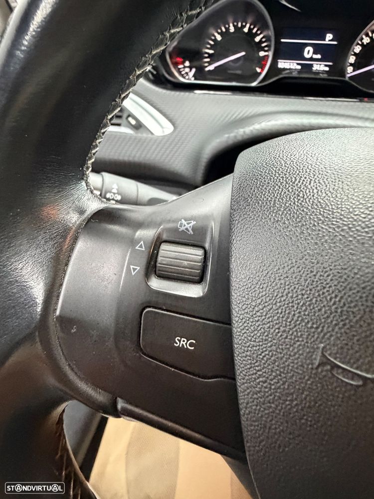 Peugeot 208 1.2 PureTech Allure EAT6 - 13