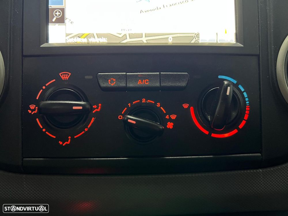 Peugeot Partner 1.6 BlueHDi Confort ETG6 - 29