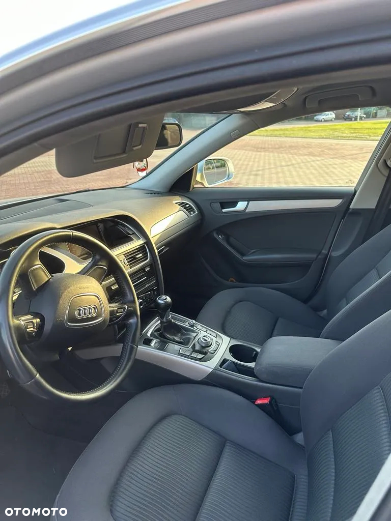Audi A4 Avant 2.0 TDI DPF Ambiente - 5