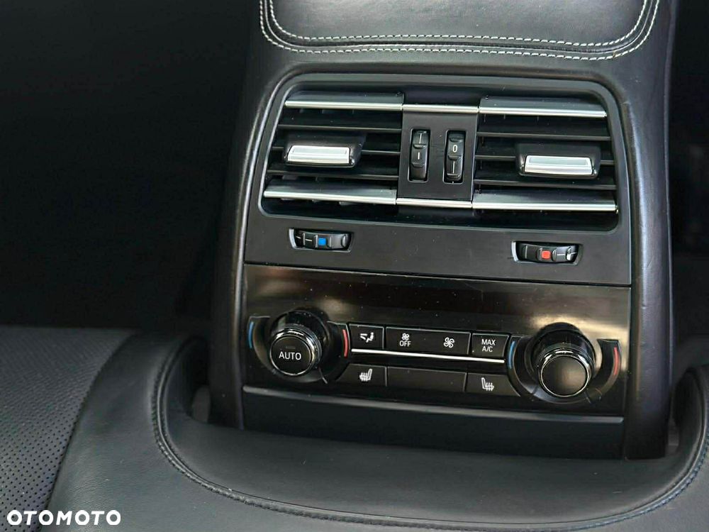 BMW Seria 6 650i xDrive - 37