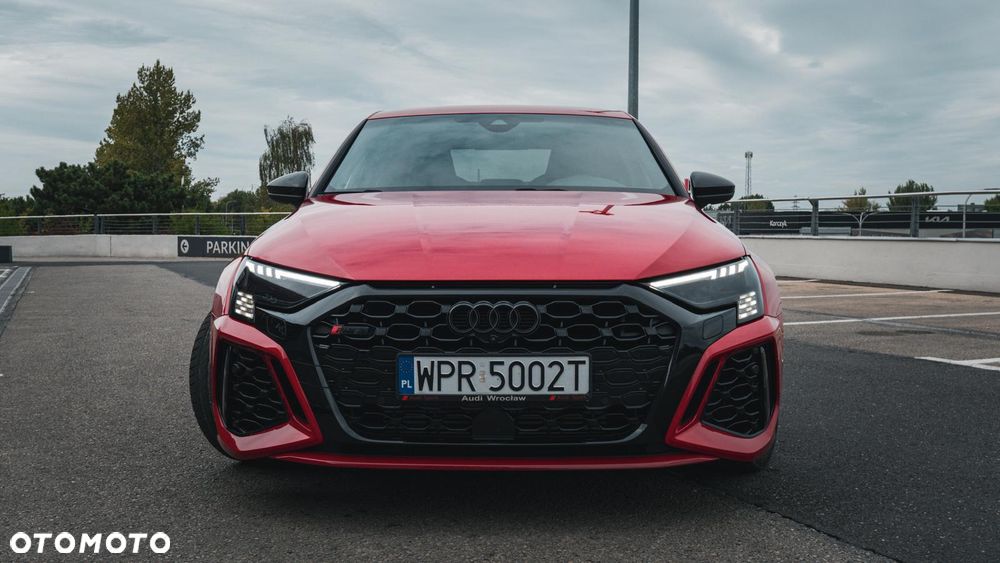 Audi RS3 Limousine - 3
