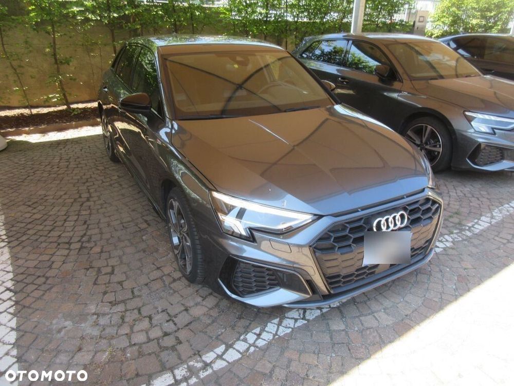 Audi A3 Sportback - 3