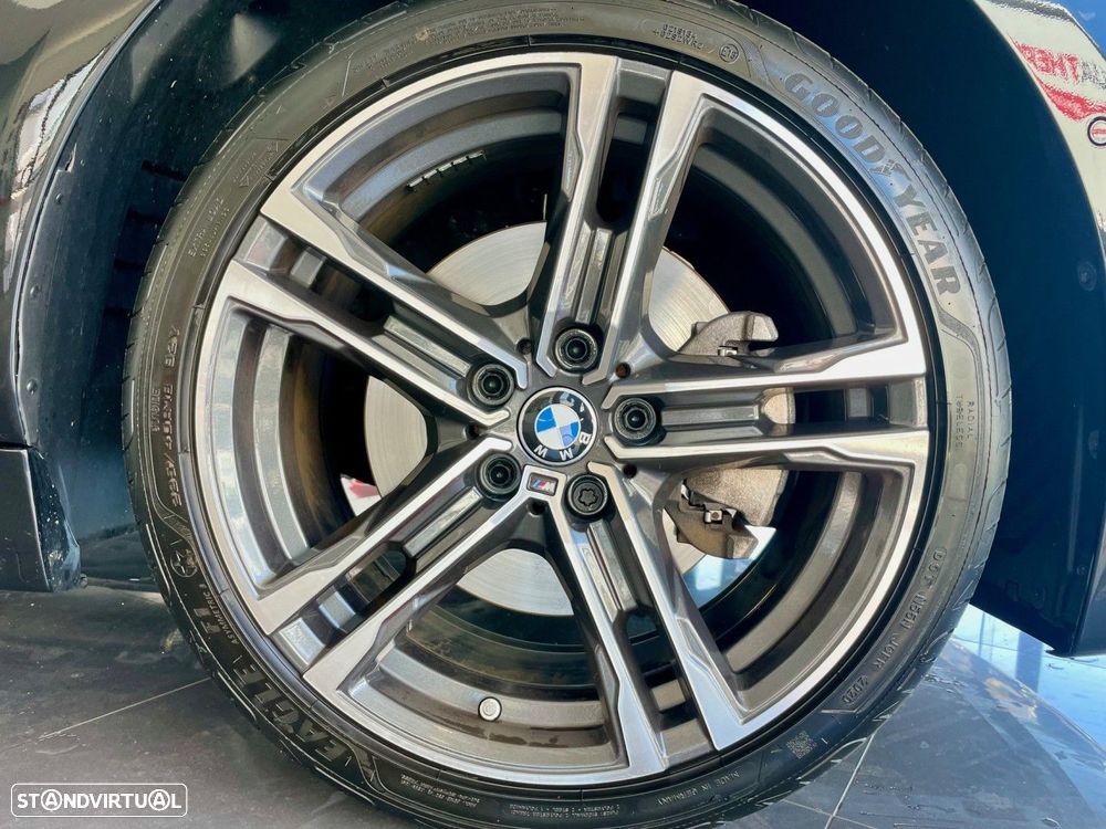 BMW 116 d Pack Desportivo M Auto - 9