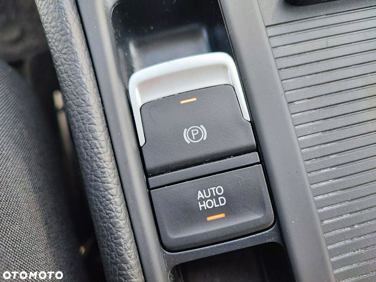 Volkswagen Golf - 10