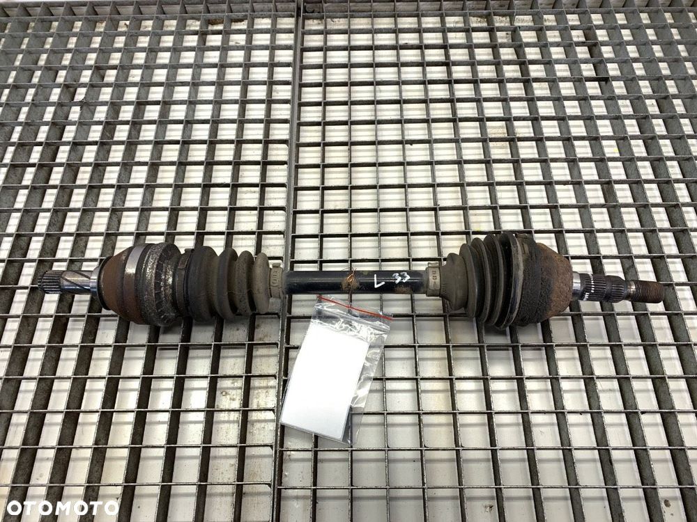 PÓŁOŚ LEWY PRZÓD  OPEL ASTRA H GTC (A04) 2005 - 2010 1.4 (L08) 66 kW [90 KM] benzyna 2005 - 2010 - 1