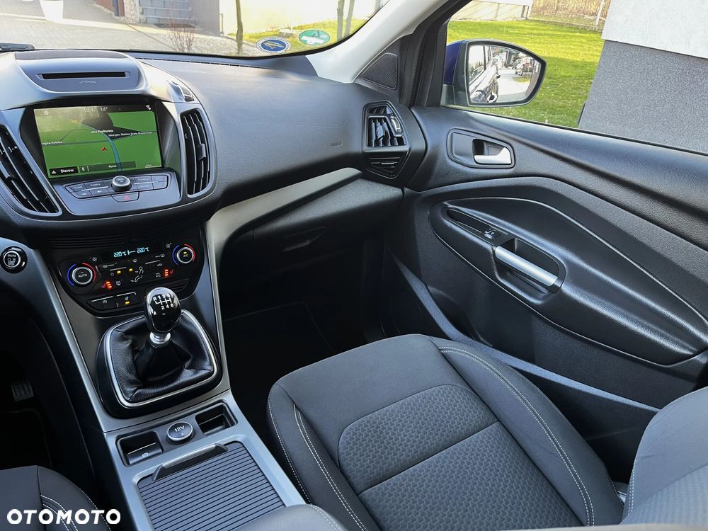 Ford Kuga 1.5 EcoBoost 2x4 Titanium - 15