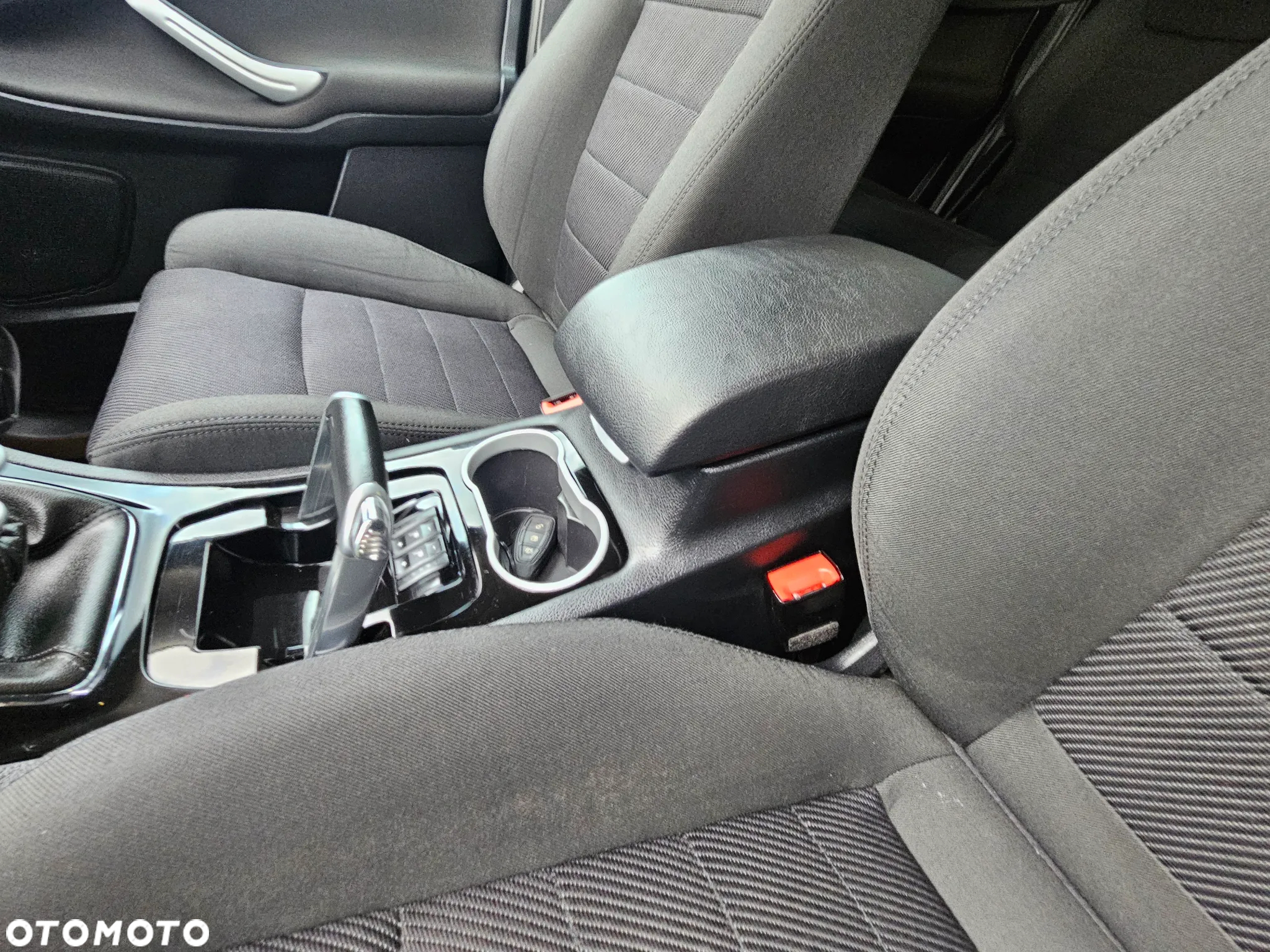 Ford S-Max 2.0 TDCi DPF Titanium X - 16