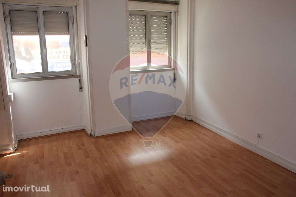 Escritório  para arrendamento - Grande imagem: 2/17