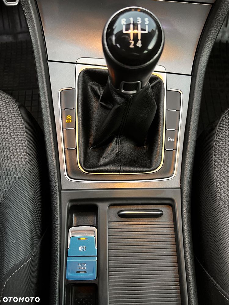 Volkswagen Golf 1.6 TDI BMT Trendline EU6 - 16