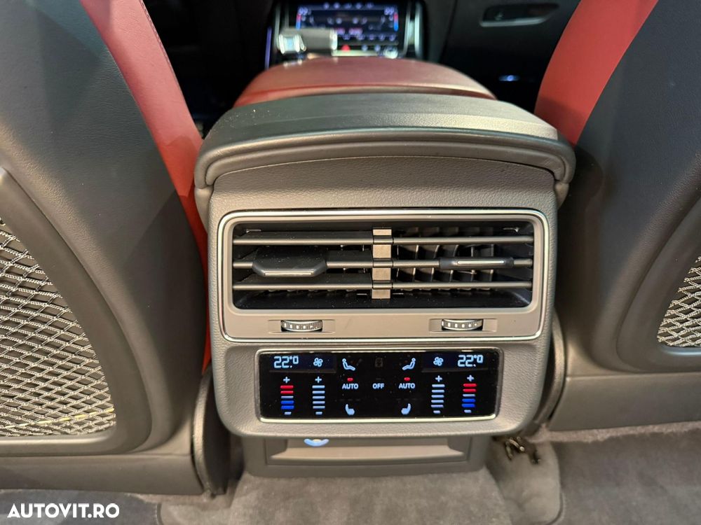 Audi SQ8 4.0 TDI Tiptronic - 25