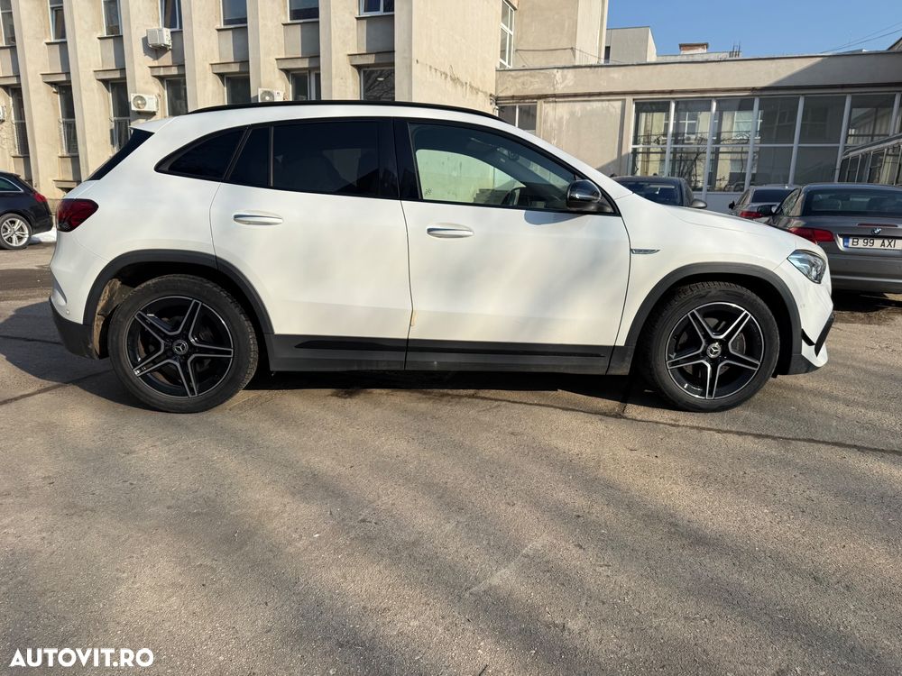 Mercedes-Benz GLA 200 d 4MATIC Aut. - 3