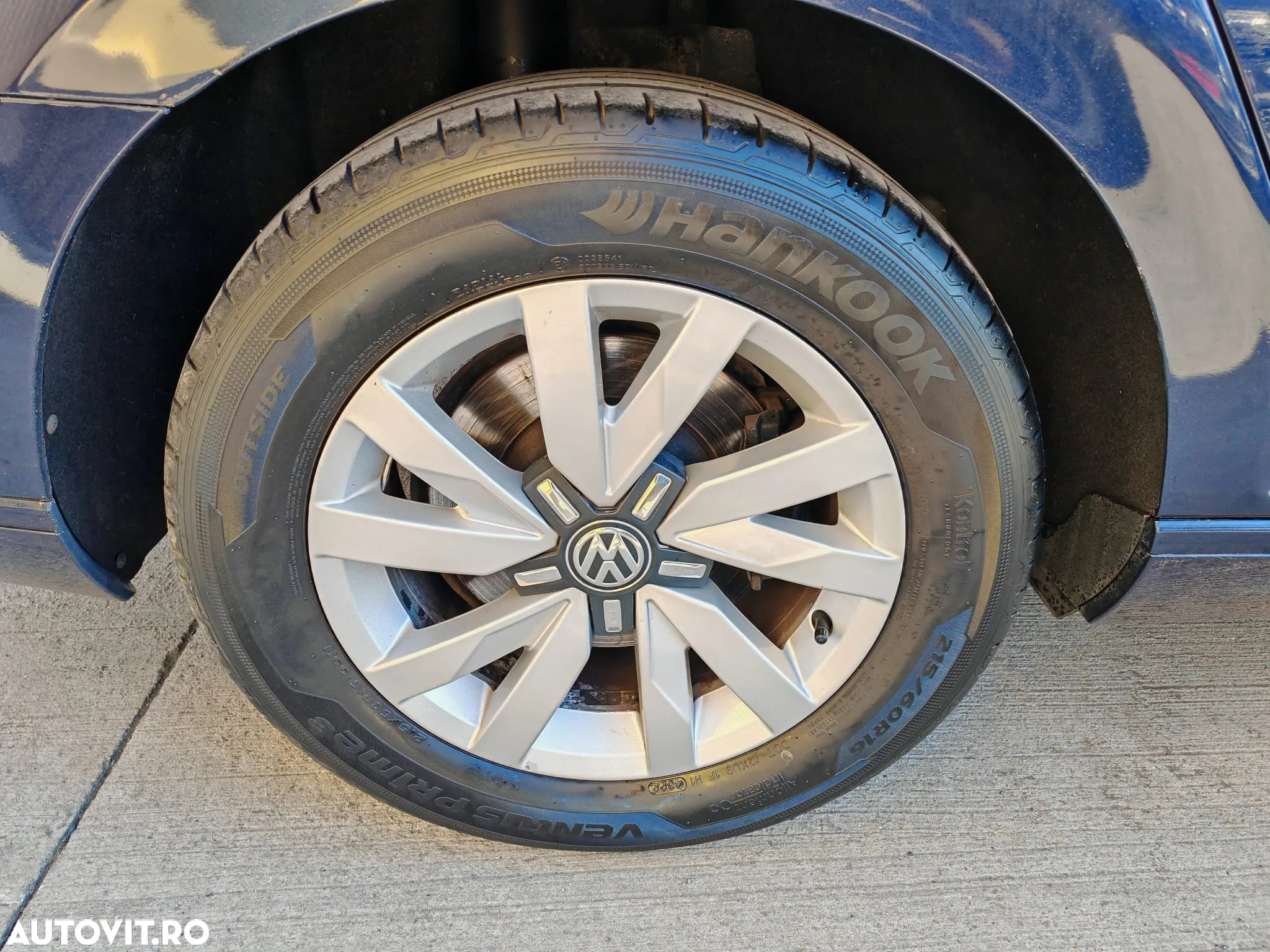 Volkswagen Passat Variant 1.6 TDI R Executive - 9