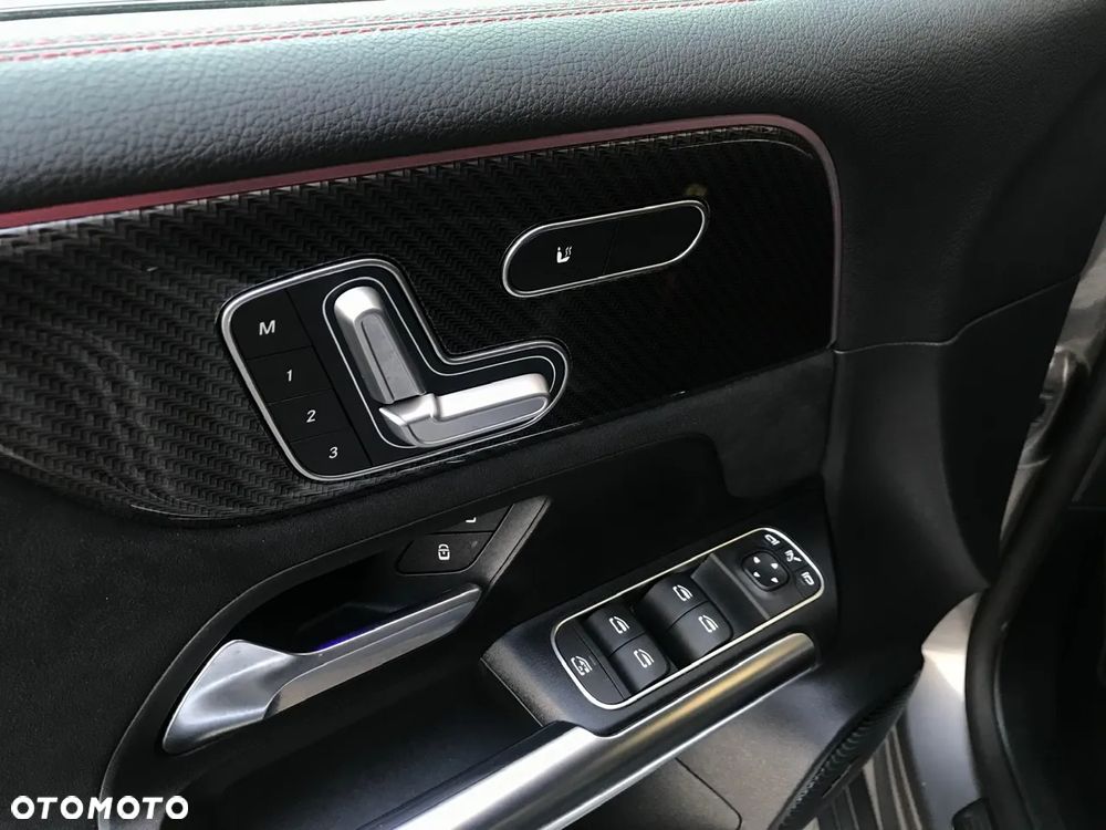 Mercedes-Benz Klasa B 250 e AMG Line 8G-DCT - 38