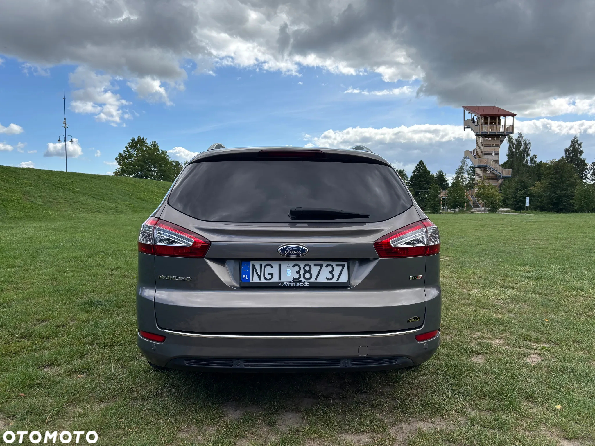 Ford Mondeo 2.0 TDCi Platinium X Plus (Titanium) - 4