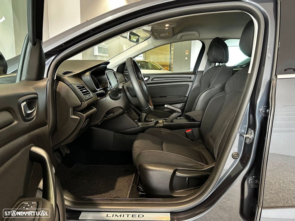 Renault Mégane 1.5 Blue dCi Limited - 12