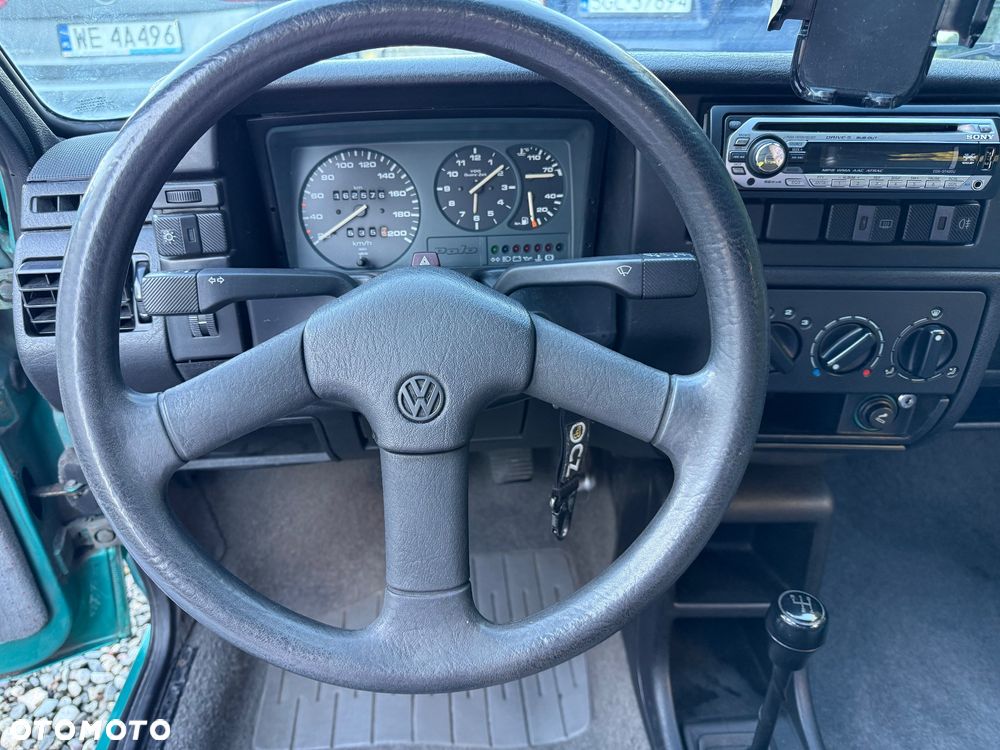 Volkswagen Polo 1.0 CL - 9