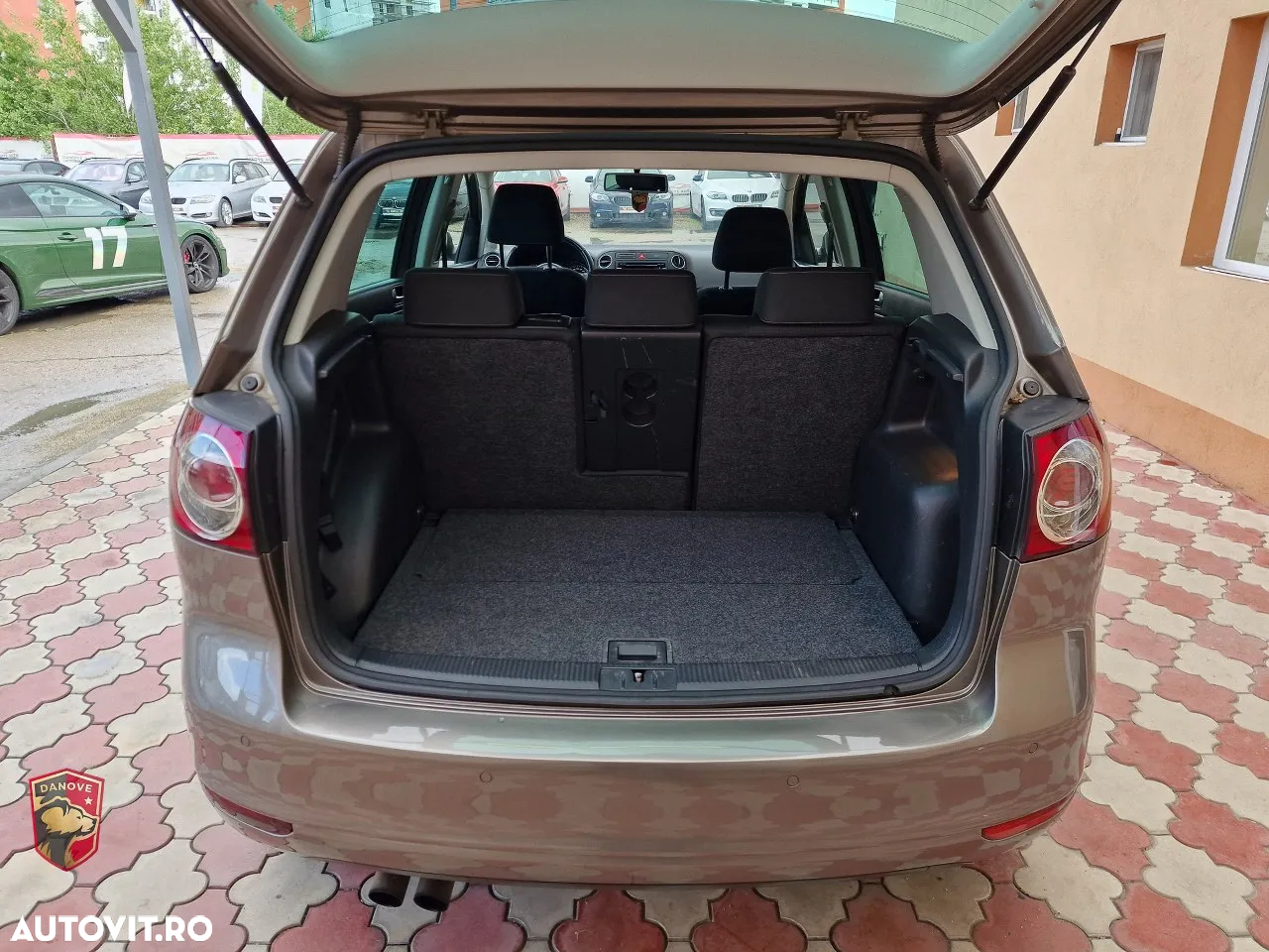 Volkswagen Golf Plus 1.4 TSI DSG Style - 11