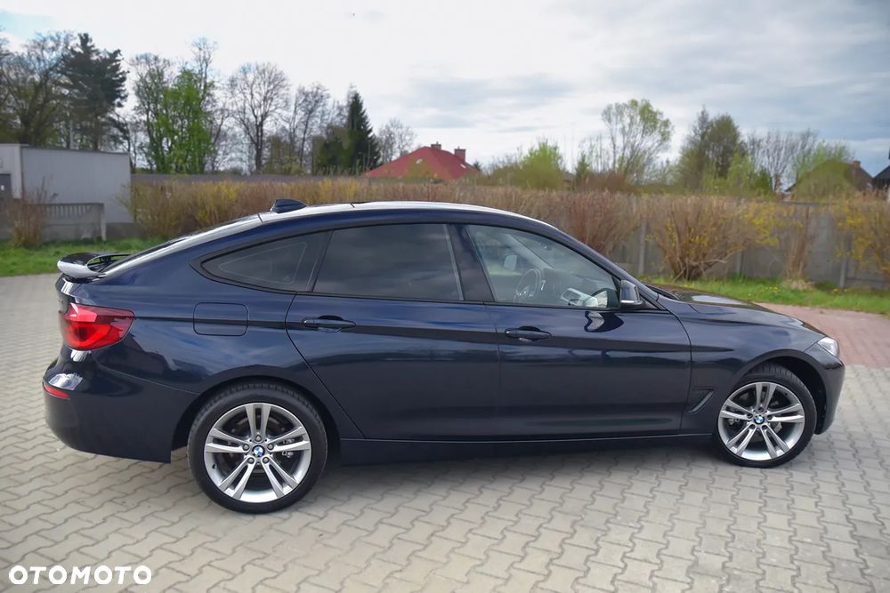 BMW Seria 3 320i xDrive Edition M Sport Shadow - 10