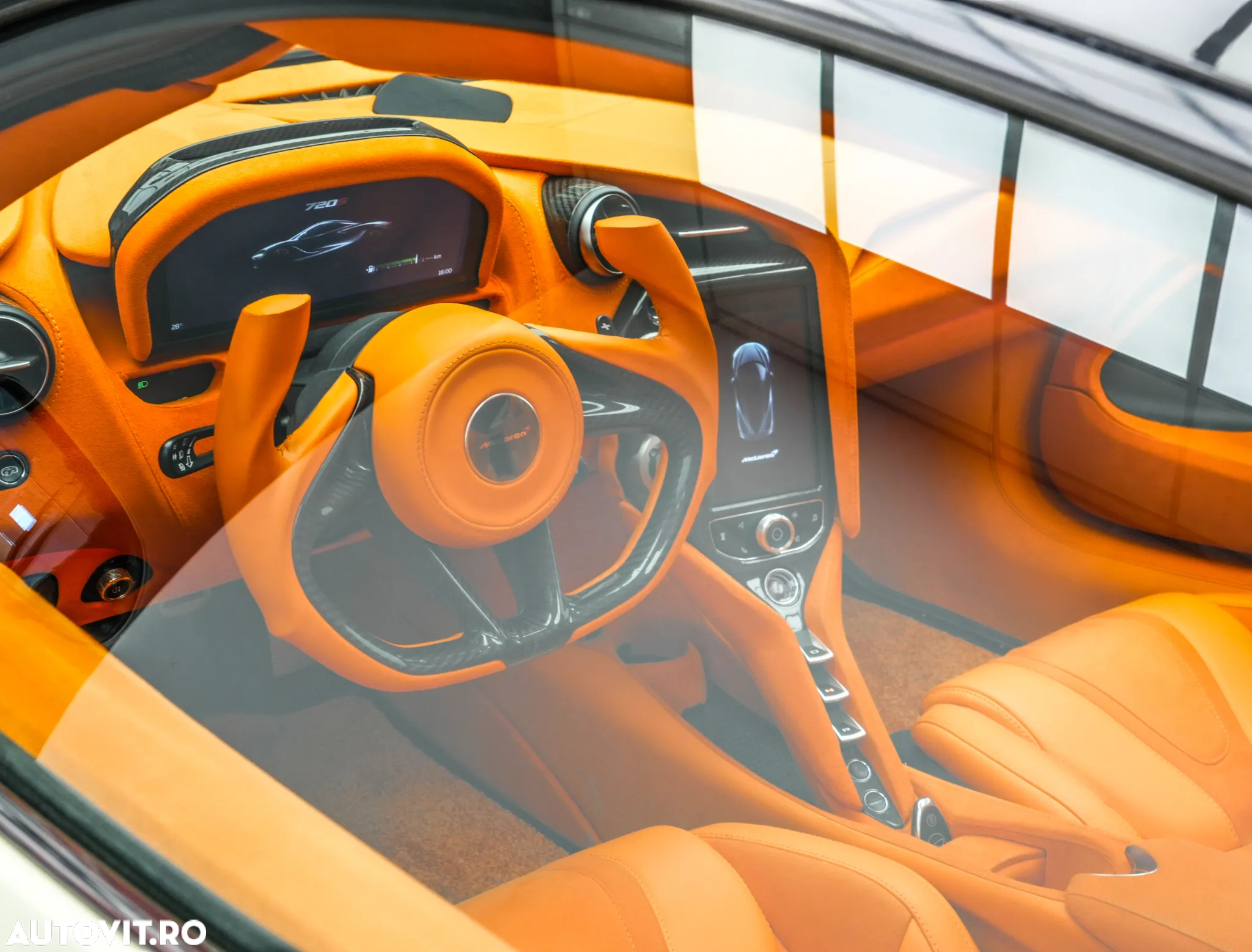 McLaren 720S - 16