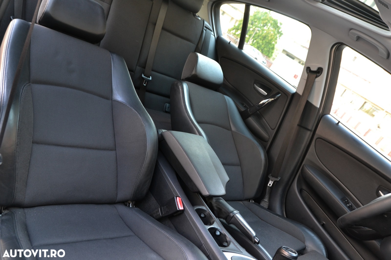 BMW Seria 1 118d DPF - 15
