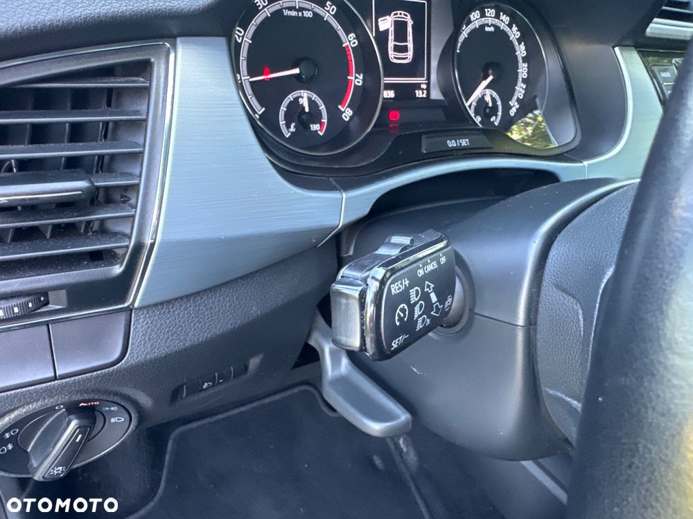 Skoda Fabia 1.0 TSI Ambition Plus - 33