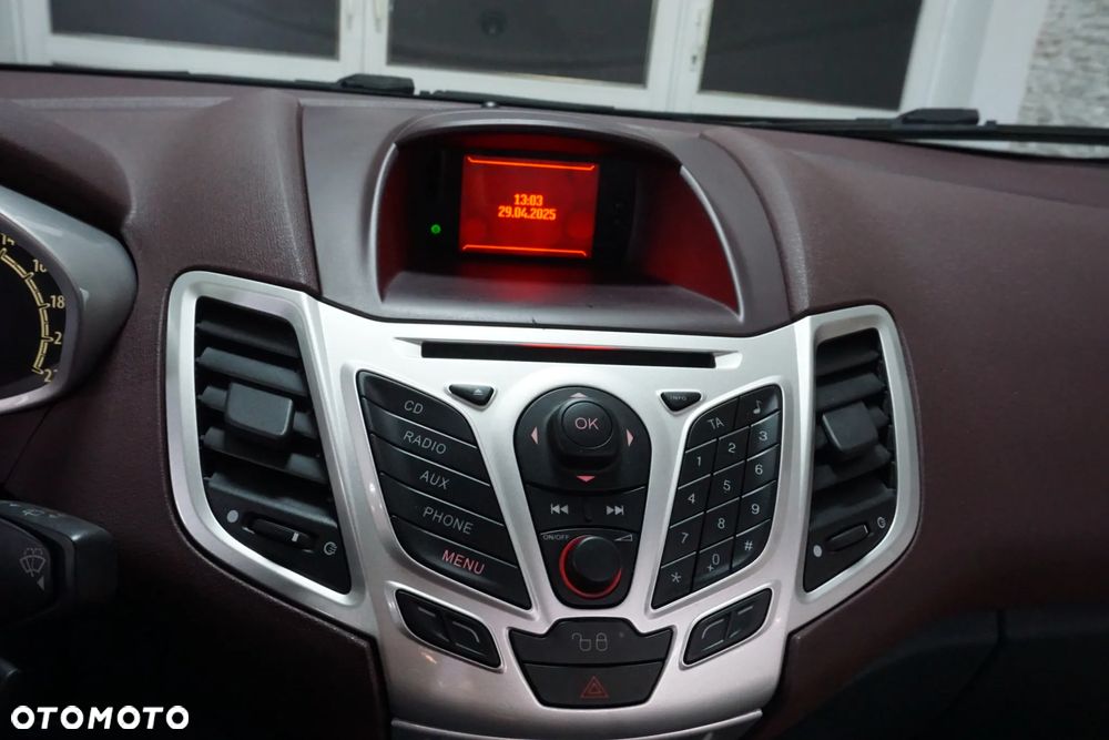 Ford Fiesta 1.4 TDCI - 25