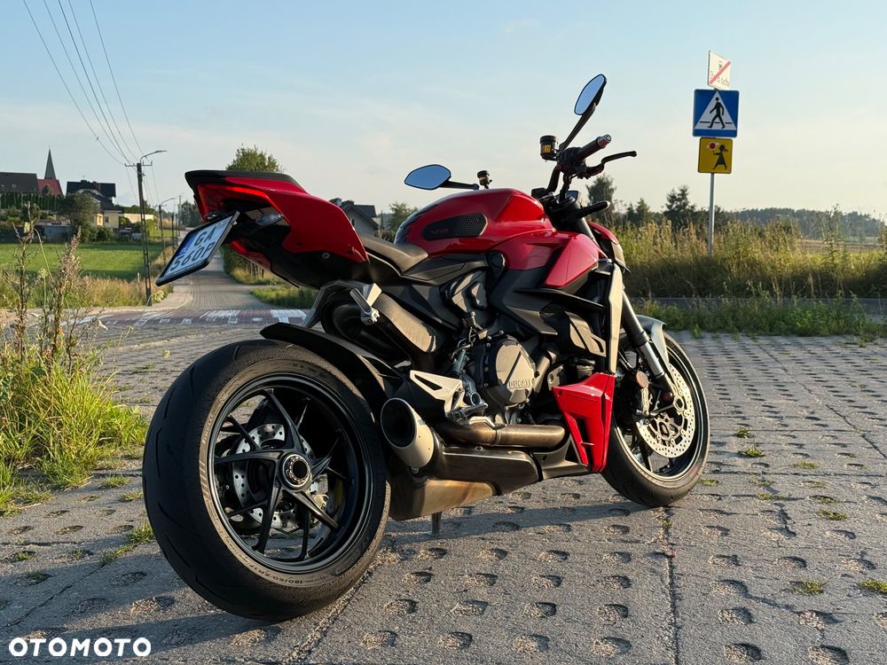 Ducati Streetfighter V2 - 5