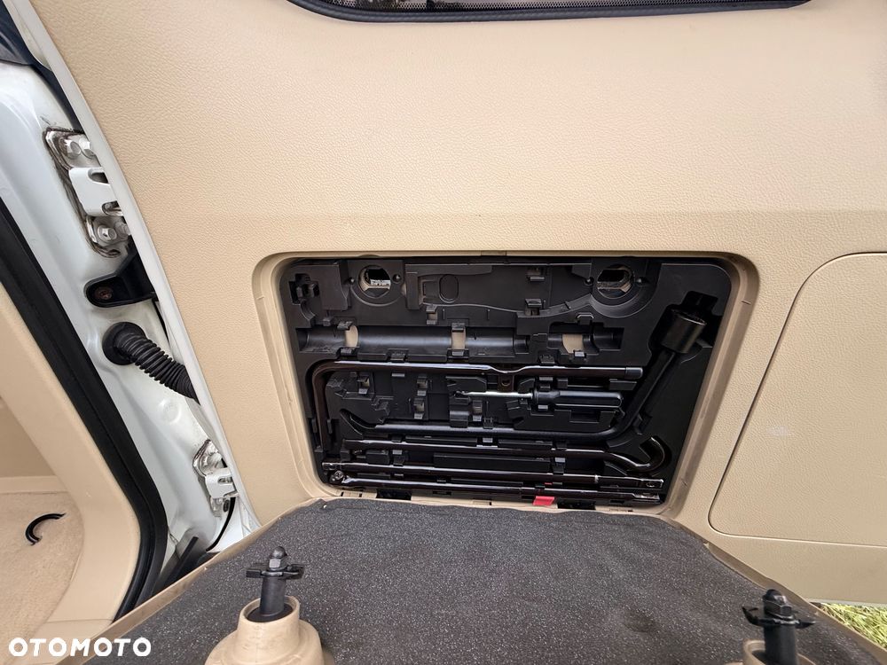Toyota Land Cruiser LC 2.8 D-4D Executive - 27
