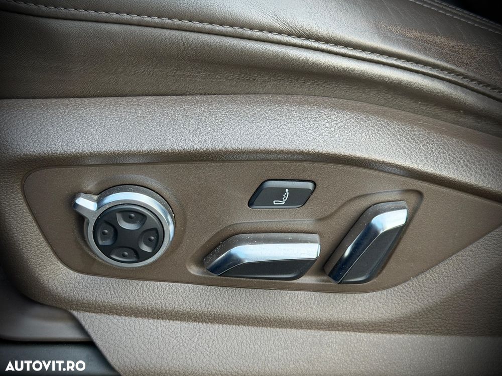 Audi Q7 - 32
