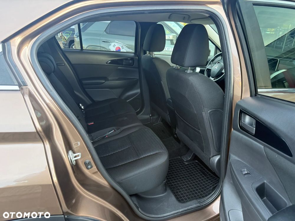 Mitsubishi Eclipse Cross 1.5 T GPF Invite Plus - 15