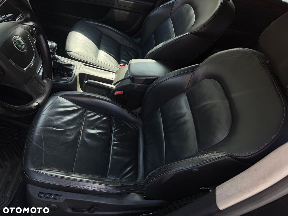 Skoda Superb 2.0 TDI DSG Elegance - 8