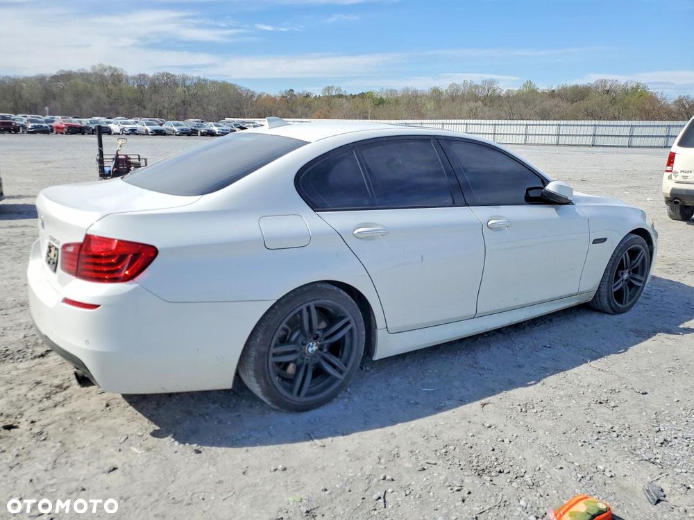 BMW Seria 5 535i xDrive Luxury Line - 4